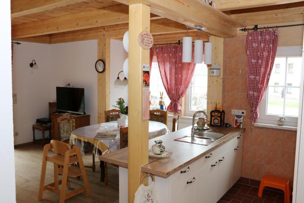4 Sterne Ferienhaus Habakuk Eibenstock Buitenkant foto